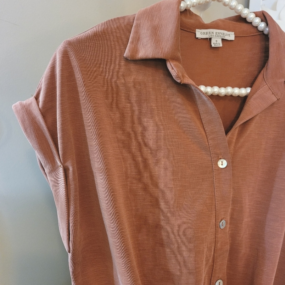 Green envelope blouse - Picture 3 of 4